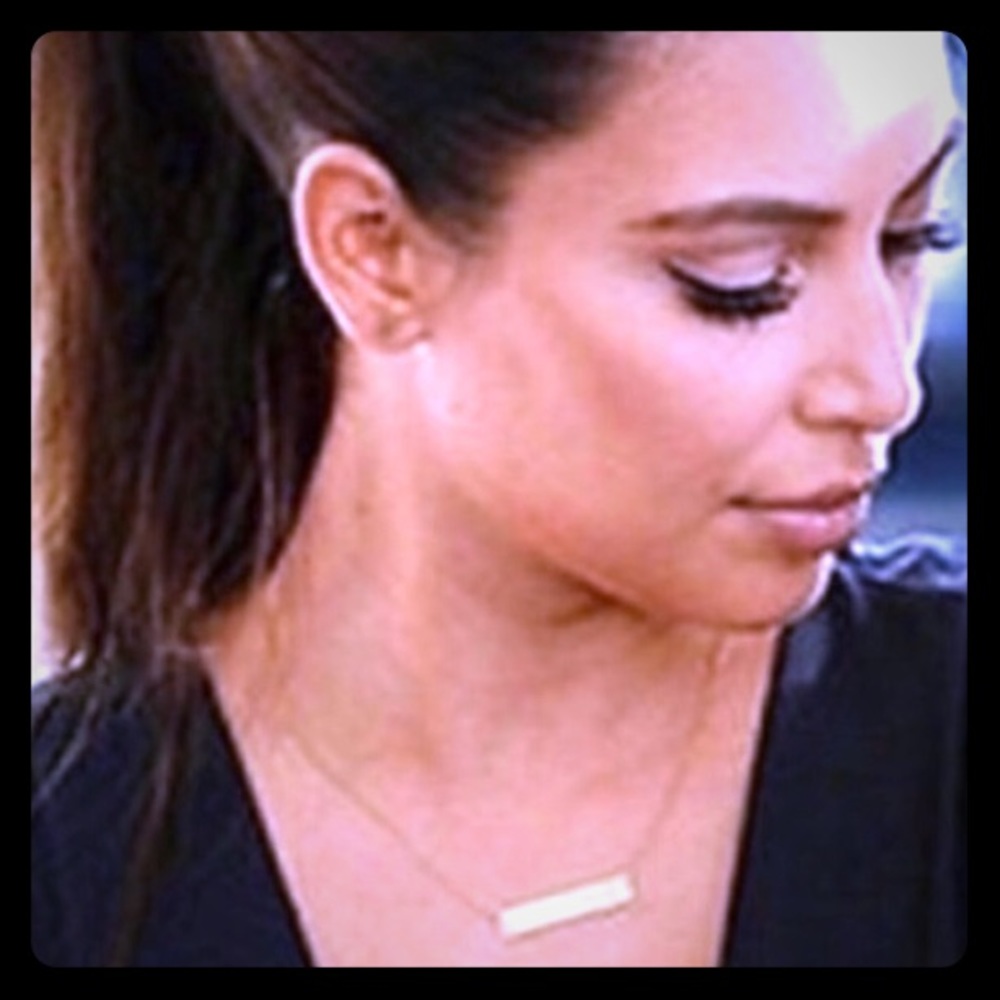 Gold bar necklace